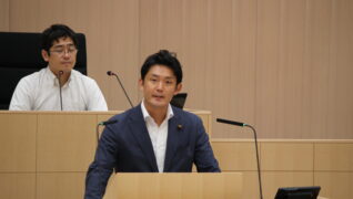 令和７年第三回定例会一般質問～教育現場に生成AIを段階的に導入せよ～